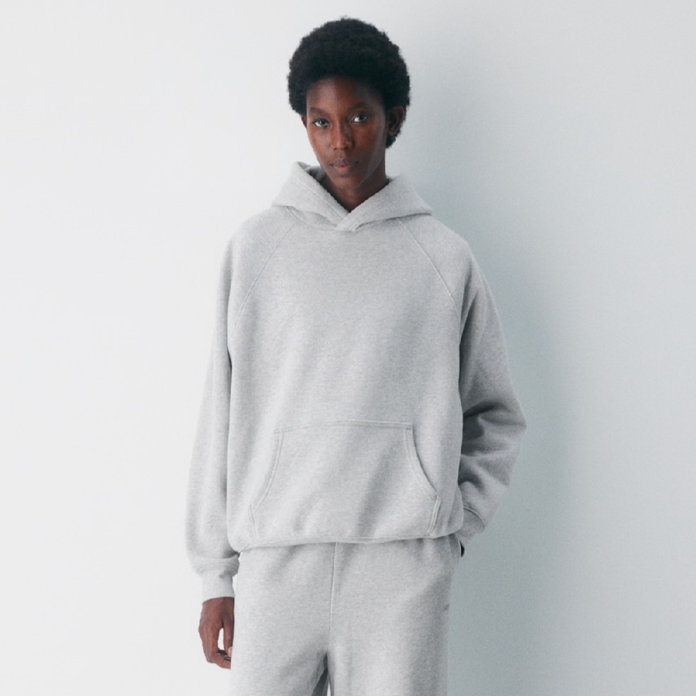 Aritzia Cozy Sweatfleece Mega Raglan™ Hoodie in heather chrome size medium